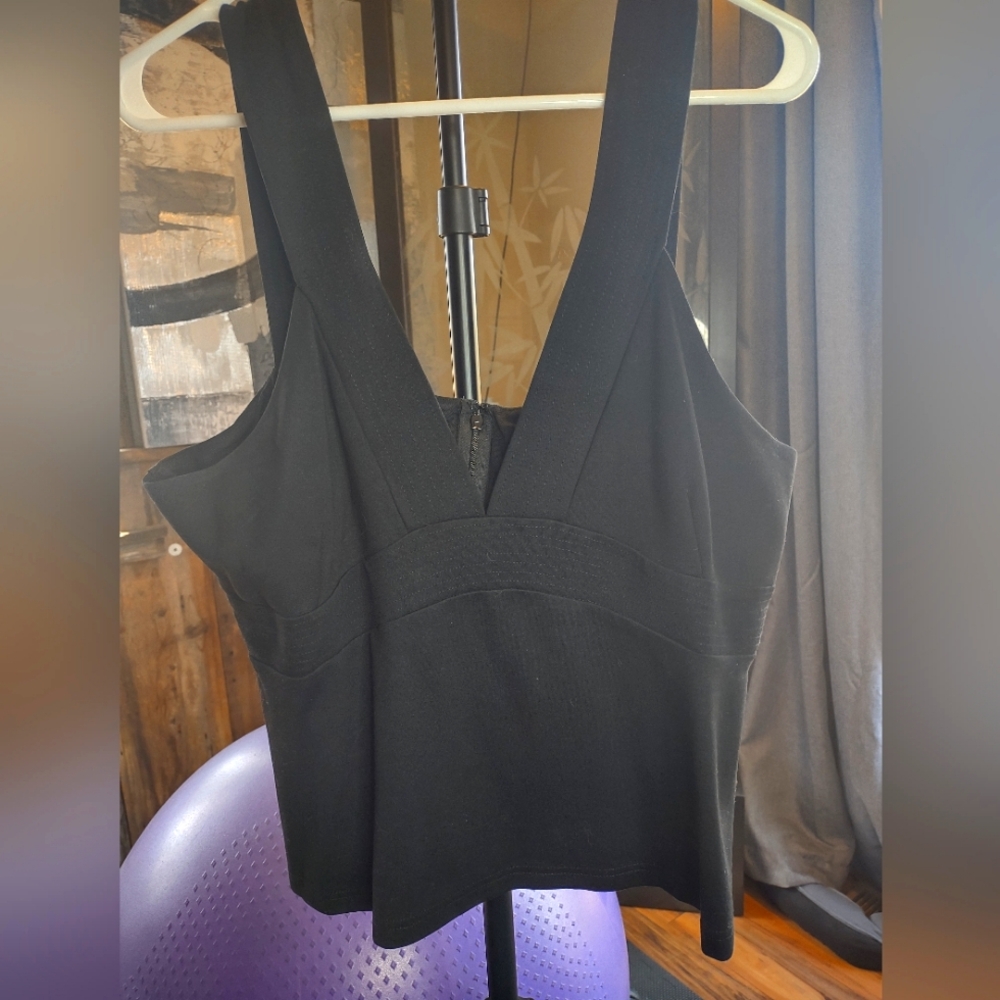 Bebe XL empire waist cleavage black top